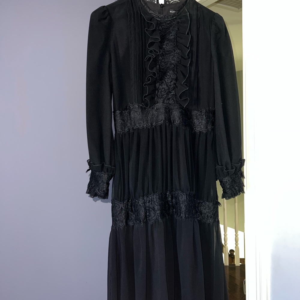 Fancy Ruffle midi dress worn once